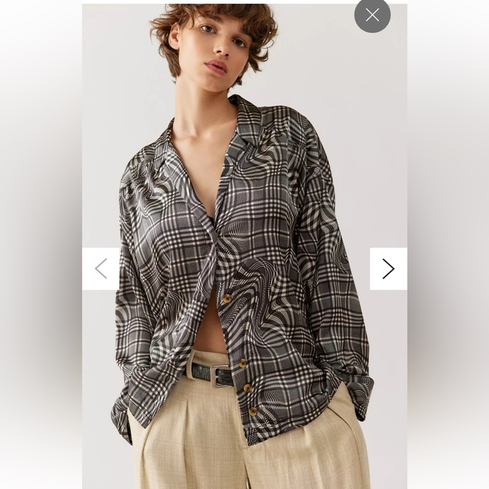 Urban outfitters Supernova Souvenir button down shirt. Worn once. Perfect shape.